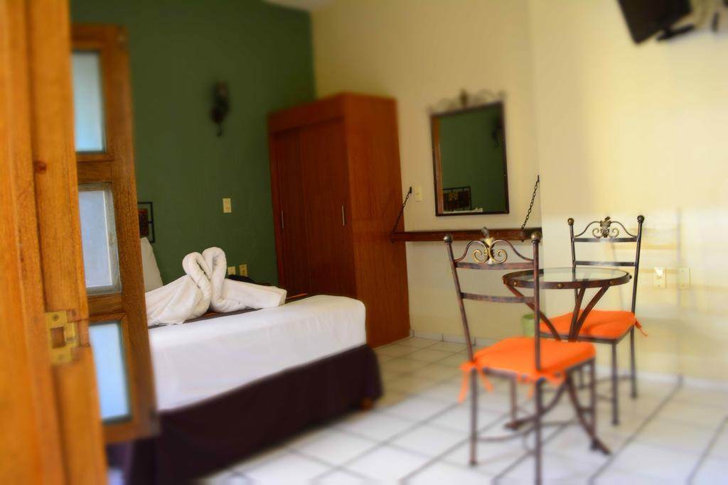 Hotel Aldama Colima Cameră foto